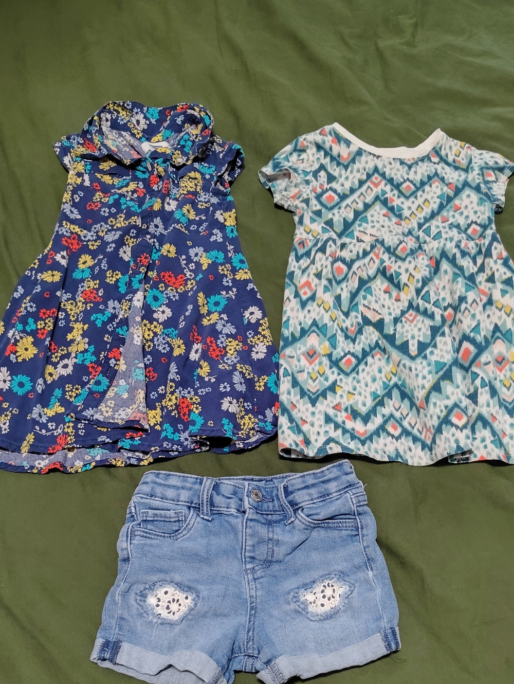 Size 3t Old Navy Dress Set Of 2 And Jumping Bean Jean Shorts Bundle